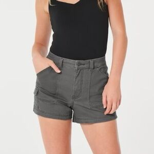 Hollister Ultra High-Rise Cargo Mom Shorts